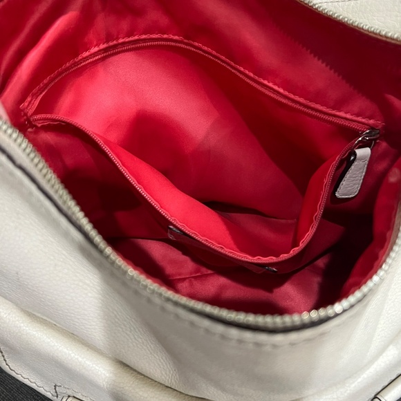 Coach Leather Hobo Shoulder Bag #22423 - Picture 11 of 12